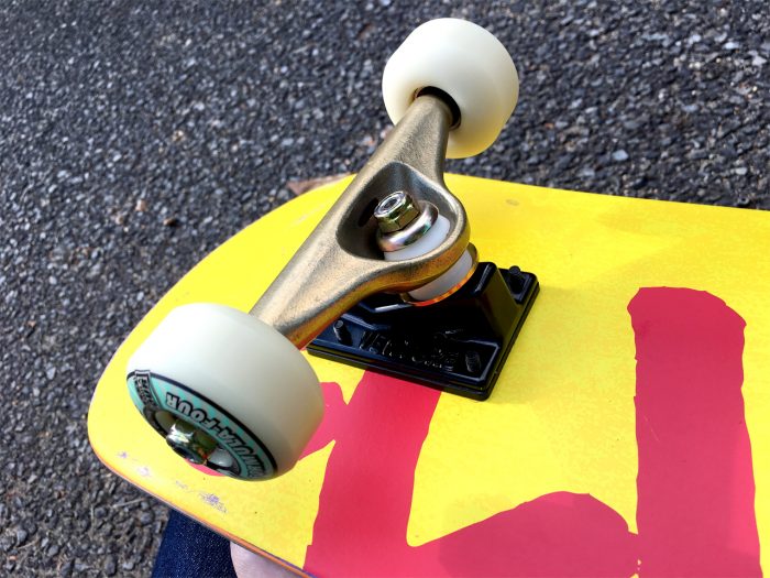 スケボー sk8 skateboard セットアップ トラック デッキ ライザーパッド