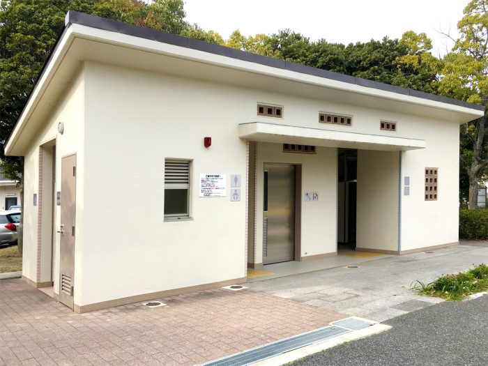高塚公園 無料スケボースポット takatsuka park 公衆トイレ