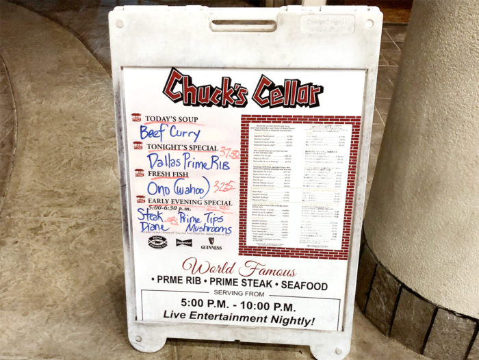 チャックス･セラー chuck's cellar ステーキ･ハウスレストラン 肉 看板