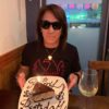 B'z松本さん誕生日に着ていたTシャツ GibsonファイヤーバードTシャツ