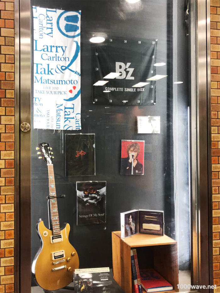 タワレコ梅田大阪マルビル店のB'z SHOWCASE展示案内マップ