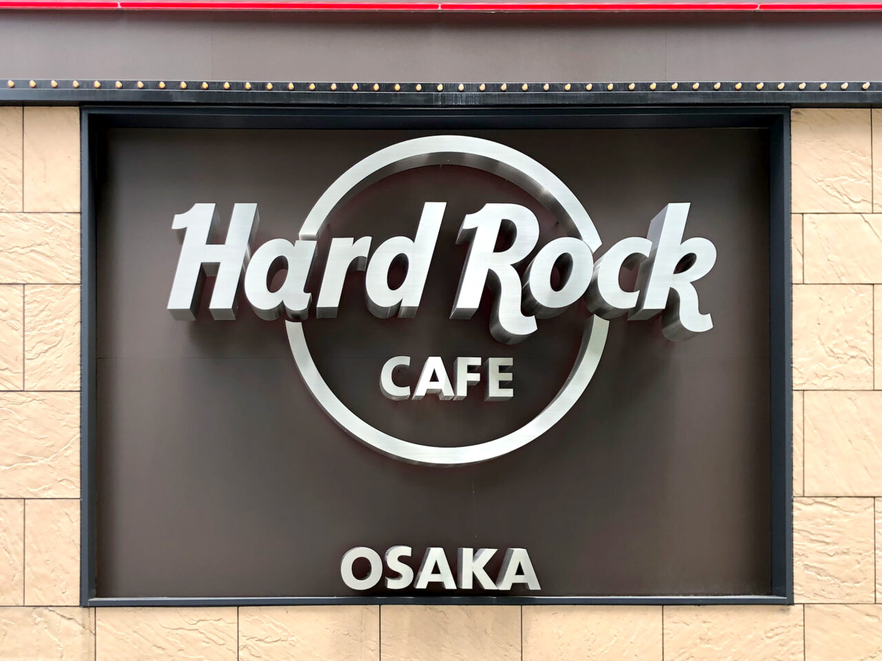 ハードロックカフェ大阪 HRC osakaのB'z松本さんのキャナリーイエロー