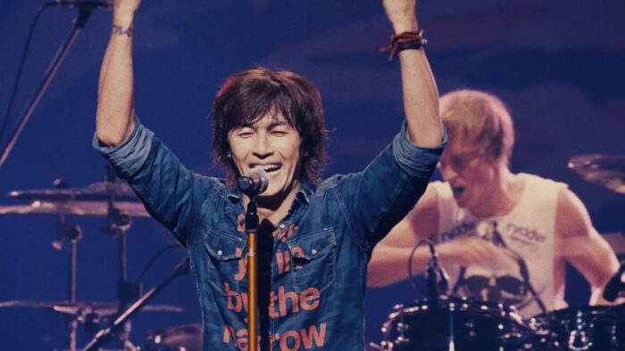 稲葉さんが着用シャツEnter ye in by the narrow gateの意味とは?