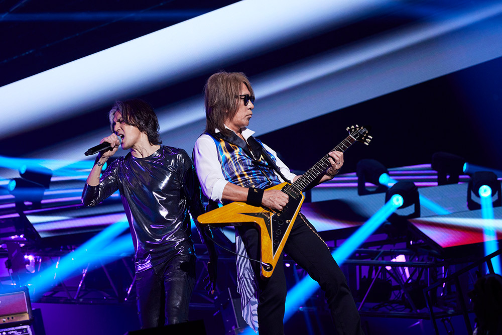 B'z DVD & Blu-ray『B'z LIVE-GYM 2022 -Highway X-』2023年6月14日発売決定!