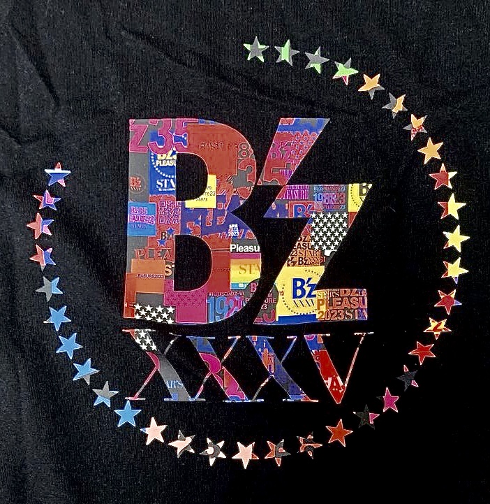 B'z 35周年STARSツアーTシャツのロゴに隠れたQRから飛べるページとは?